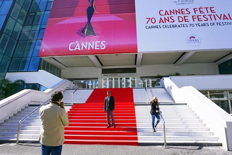 cannes-cannes為什么譯成戛納